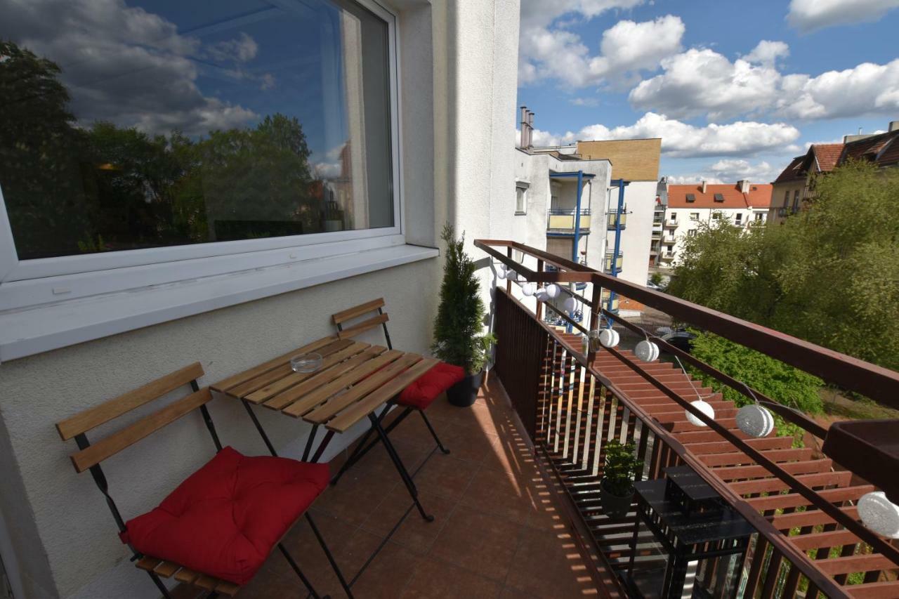 Apartament Rosso Apartment ทอรูน ภายนอก รูปภาพ
