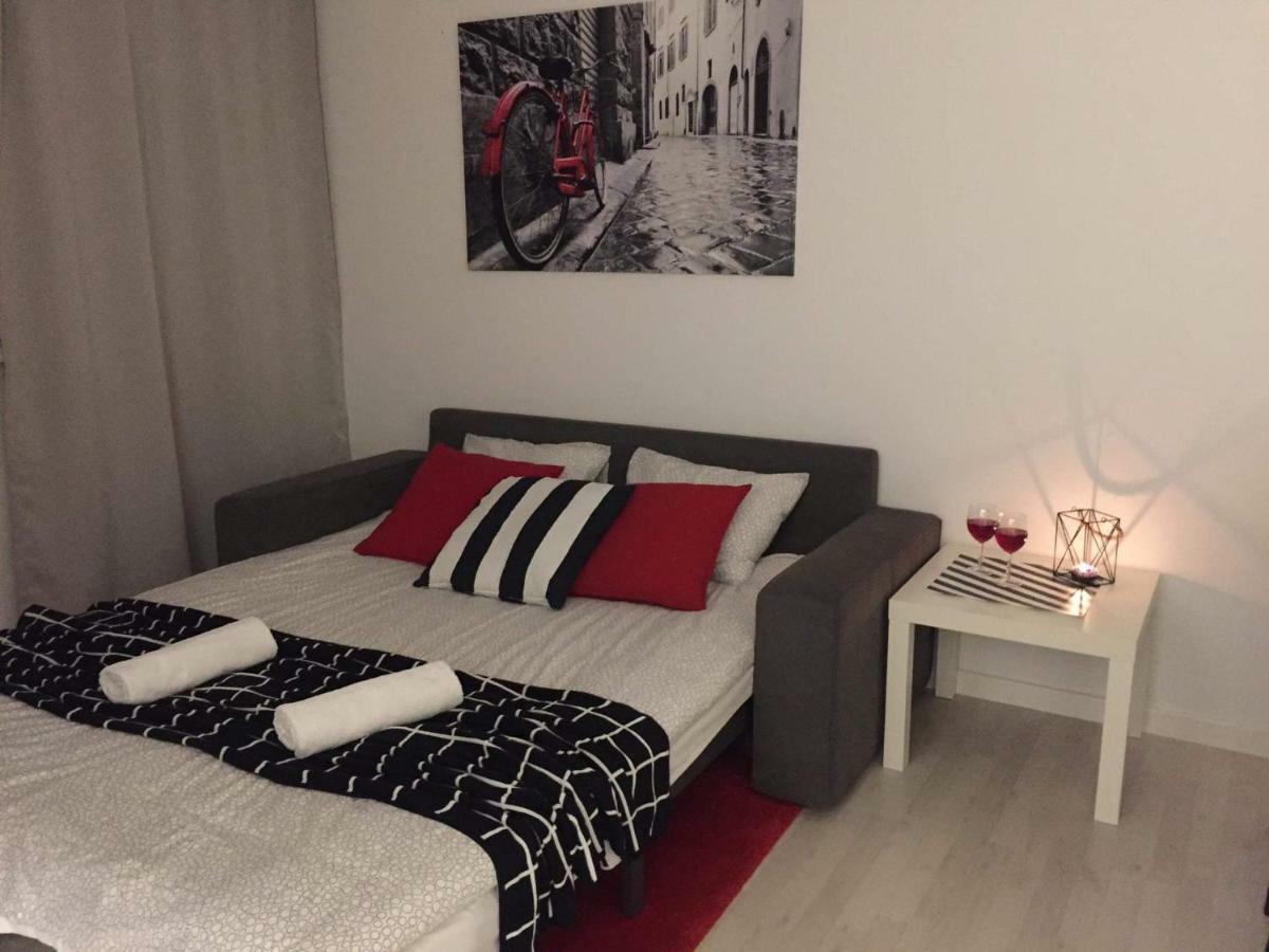 Apartament Rosso Apartment ทอรูน ภายนอก รูปภาพ
